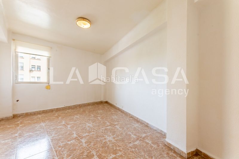 Foto a6ad2b0d-1a23-4dcd-9656-3352249b06fc. Pis a Terramelar Paterna