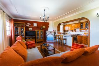 Casa aparellada a Sauzal (El)