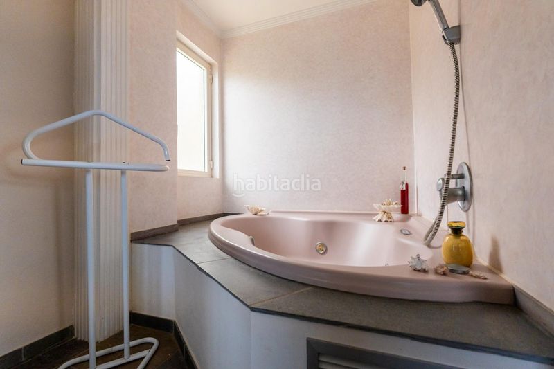 Foto 51709367-2006-44e7-9376-31e38853993e. Xalet amb aparcament a Cuesta de la Villa Santa Úrsula