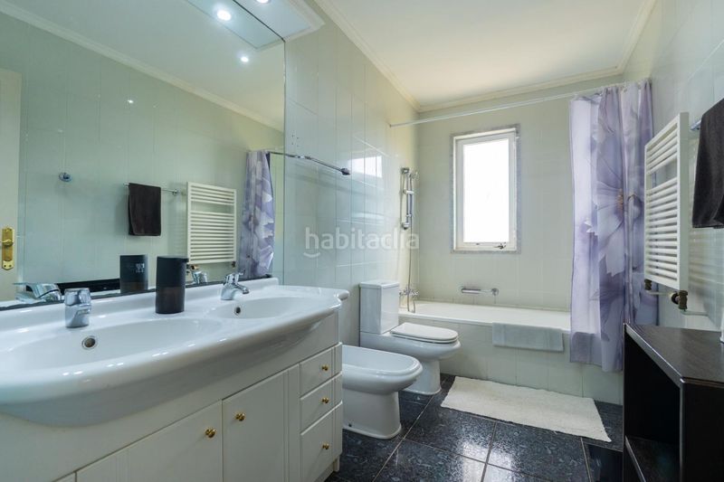 Foto a7f3ab29-df5b-449f-8b0e-7bc7c59177c2. Xalet amb aparcament a Cuesta de la Villa Santa Úrsula