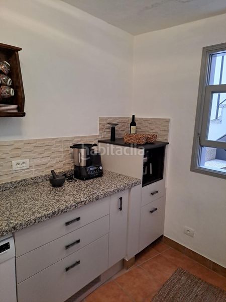 Foto b4ee6ebd-0ed1-41d6-923c-6e366a56ee5e. Casa adossada a Garachico