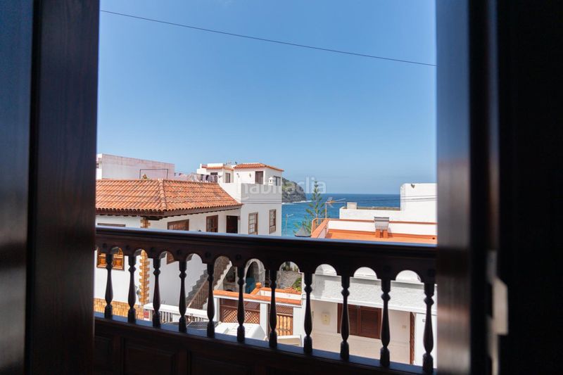 Foto dce8f811-e605-49b1-a0f3-8cb7b0a13bf1. Casa adossada a Garachico