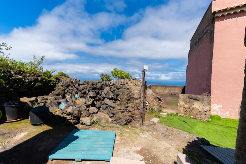 Foto a7587ca0-eed9-41fa-9c05-5577462cea66. Xalet amb aparcament a La Vega - El Amparo - Cueva del Viento Icod de los Vinos