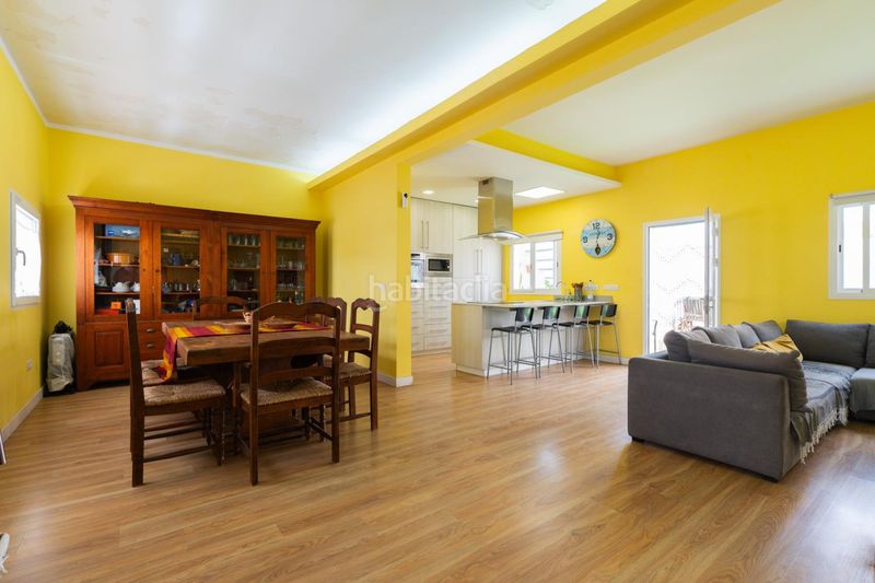 Foto a1620d73-6de2-45d9-988d-0a84a672d383. Chalet avec parking dans Arico