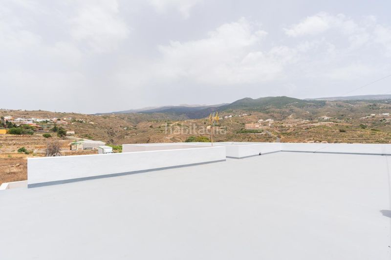 Foto cf60c2e8-5fdd-4079-9741-8dfed2eb3a96. Chalet avec parking dans Arico
