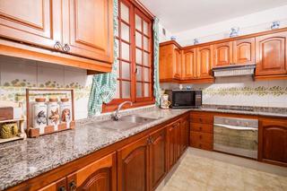 Appartement  Calle obispo rey redondo. Vive el corazón de la laguna con comodidad, historia y amplitud