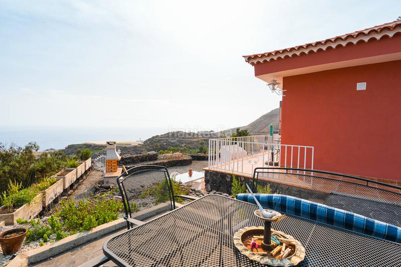 Foto d0b599ec-ee87-4dbc-9d81-2e78358778af. Chalet en Tamaimo - Arguayo Santiago del Teide