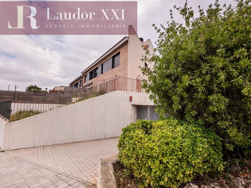 Foto 077bdb27-23e8-4c35-867c-a5fbf71ee562. Casa adossada amb aparcament a Sant Quirze Parc-Vallsuau-Castellet Sant Quirze del Vallès