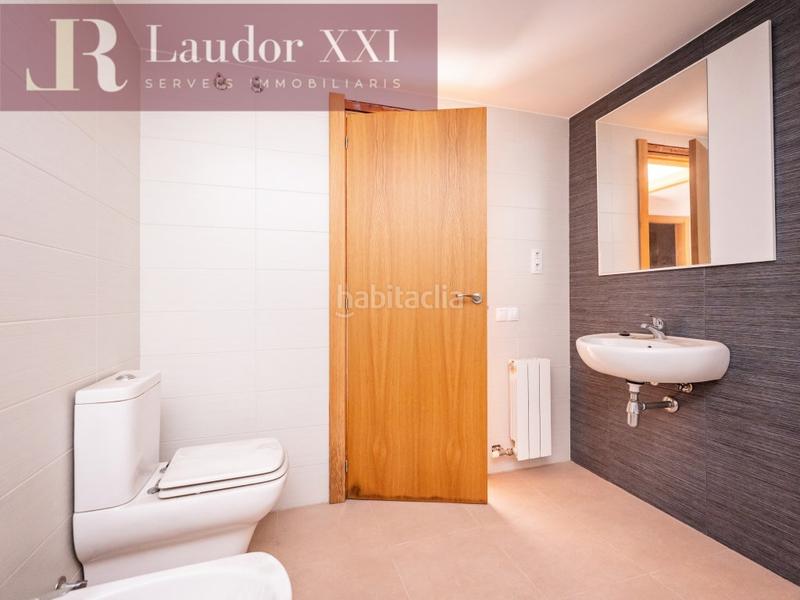 Foto 5ad7211b-3f4e-436e-846a-e21a8f56e5a5. Casa adossada amb aparcament a Sant Quirze Parc-Vallsuau-Castellet Sant Quirze del Vallès