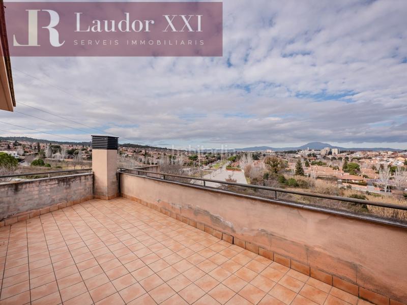 Foto 70d7ab97-95c0-43c7-90cc-f55c40fadc7f. Casa adossada amb aparcament a Sant Quirze Parc-Vallsuau-Castellet Sant Quirze del Vallès