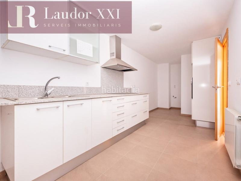 Foto bc8320bb-24e4-43b2-b9a5-34ccddf0f2d9. Casa adossada amb aparcament a Sant Quirze Parc-Vallsuau-Castellet Sant Quirze del Vallès