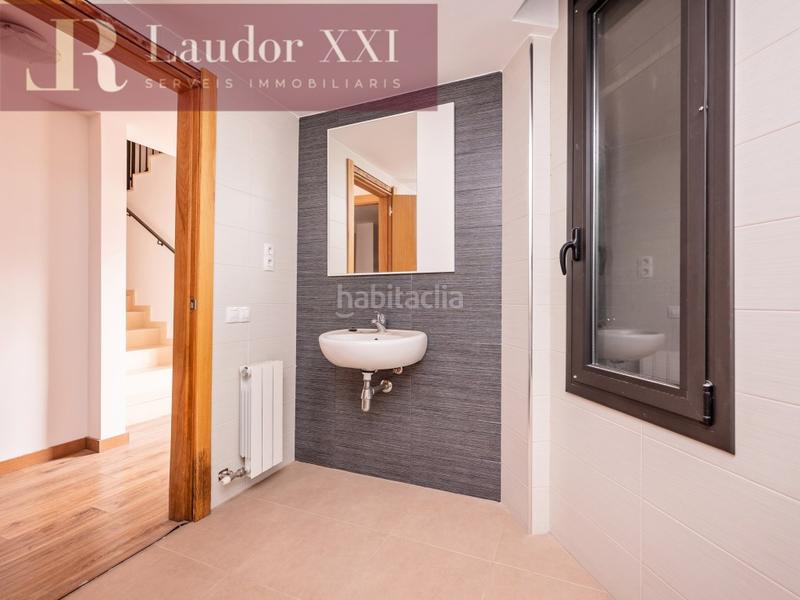 Foto f6743a63-4a84-459b-b37a-af00e5c1e0f5. Casa adossada amb aparcament a Sant Quirze Parc-Vallsuau-Castellet Sant Quirze del Vallès