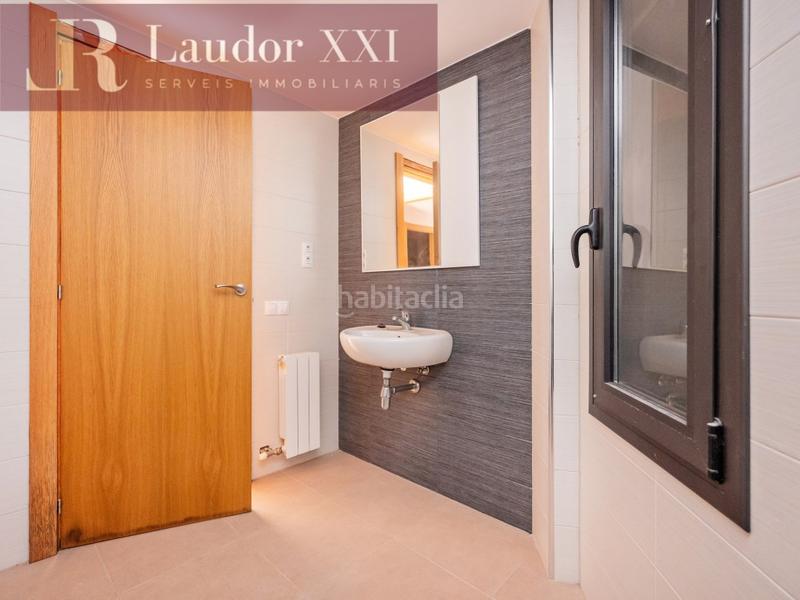 Foto fdd8307f-ea7a-4499-a0cc-9c300c4ee063. Casa adossada amb aparcament a Sant Quirze Parc-Vallsuau-Castellet Sant Quirze del Vallès