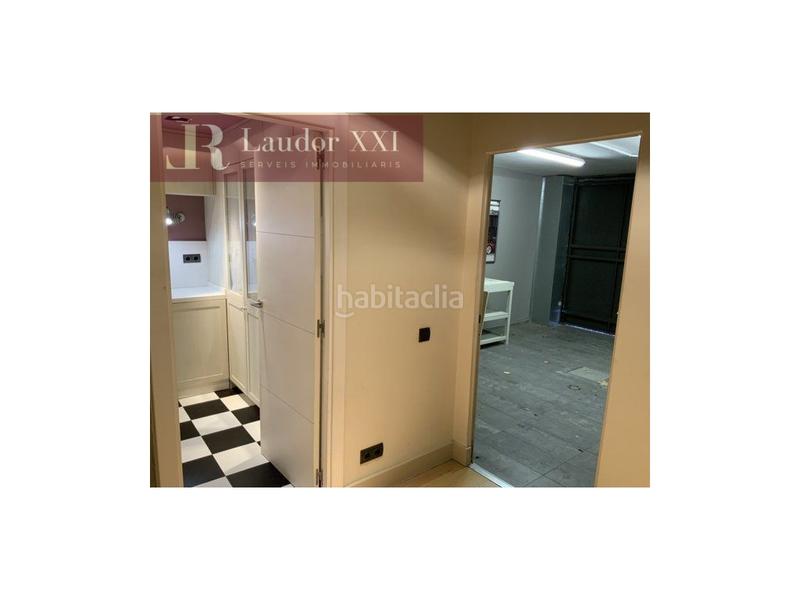 Foto 1068c143-e2f1-42e3-b9c8-95445a3e84cf. Maison jumelée avec parking dans Creu Alta Sabadell