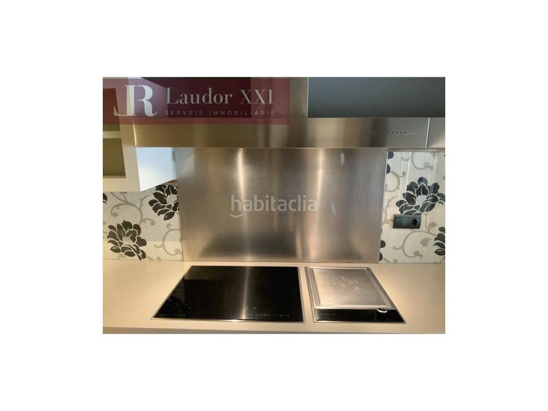 Foto 3ce914c2-df71-4a49-8b15-a3310b1fc9bf. Maison jumelée avec parking dans Creu Alta Sabadell