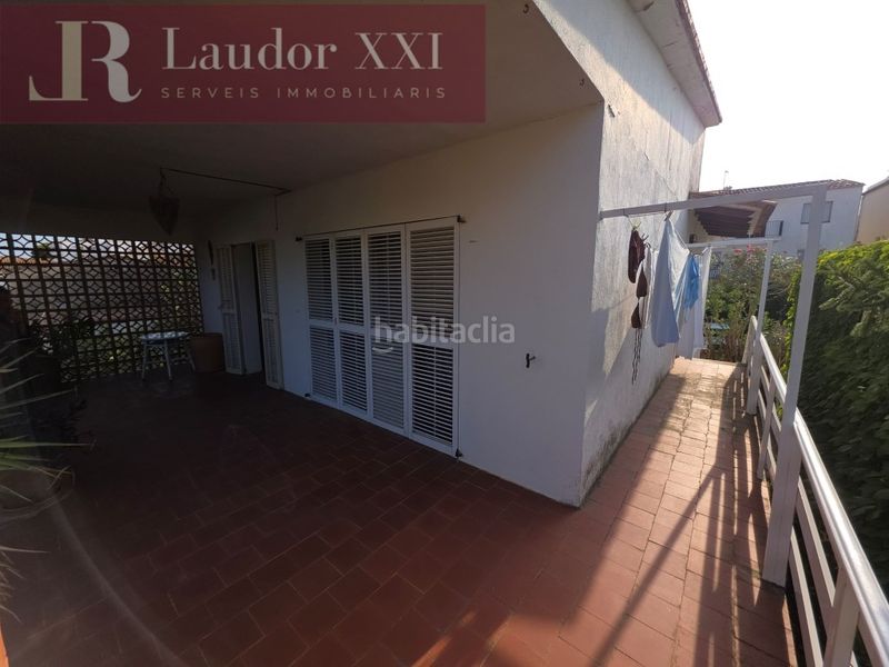 Foto 18c6fefc-cddf-4ff6-99c3-c85950dbb214. Casa amb aparcament a Eixample Residencial Escala (L´)