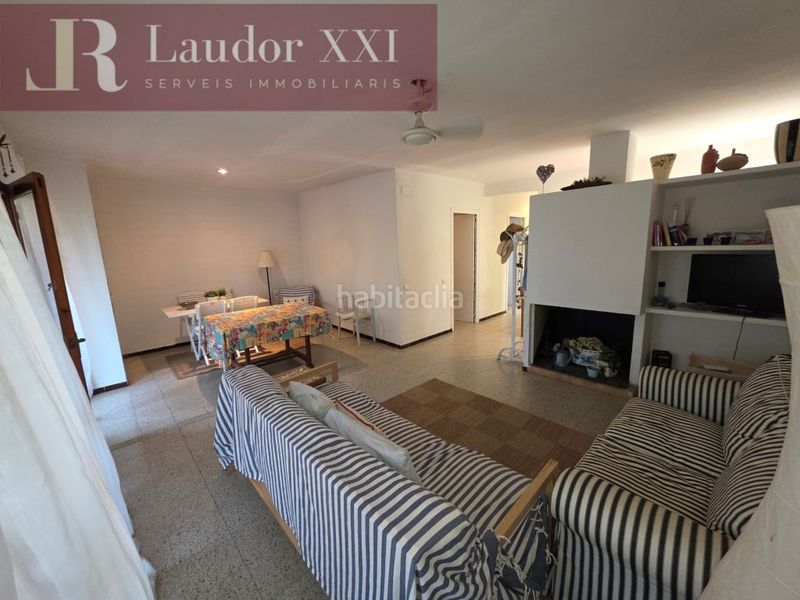 Foto 656d0804-9018-4337-b697-835103b3e310. Casa amb aparcament a Eixample Residencial Escala (L´)