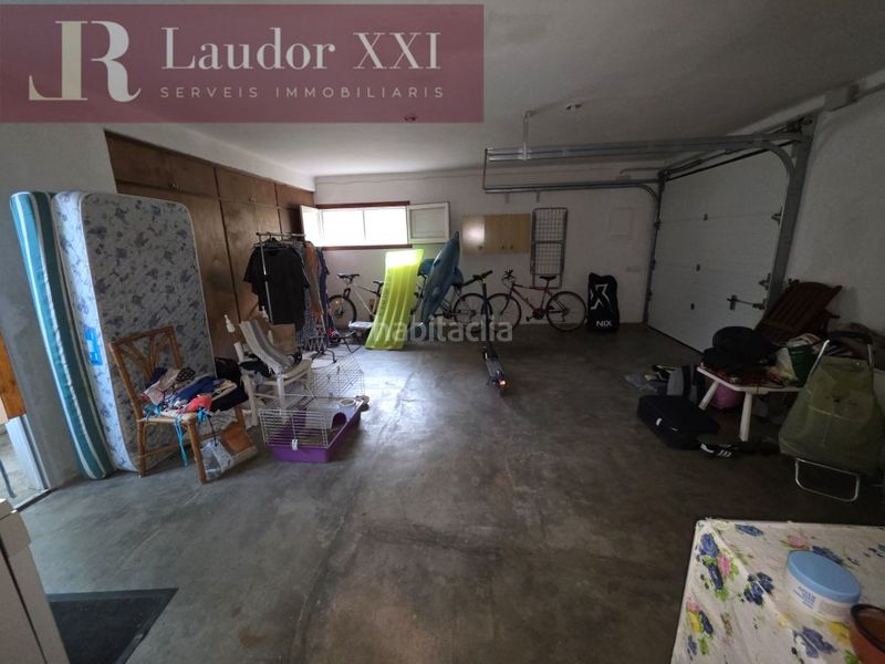 Foto 6c36e3ed-e80a-4b11-b1d0-86b15c731014. Casa amb aparcament a Eixample Residencial Escala (L´)