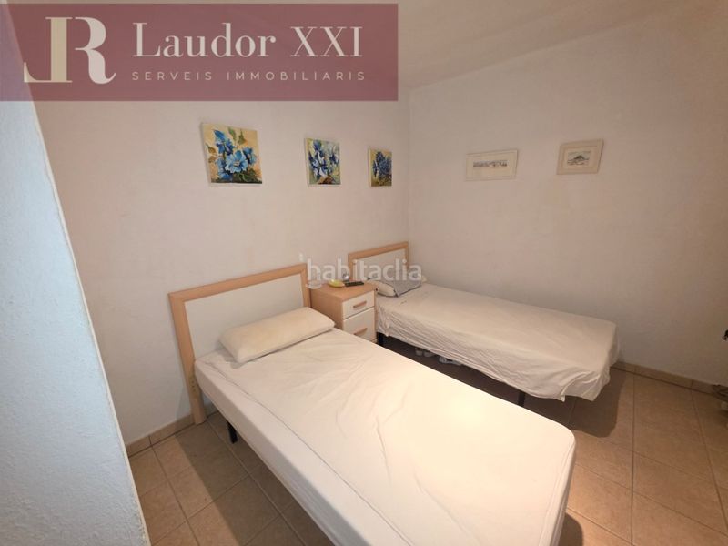 Foto 6fe5d45a-c8b6-415c-937d-722cda2f3783. Casa amb aparcament a Eixample Residencial Escala (L´)