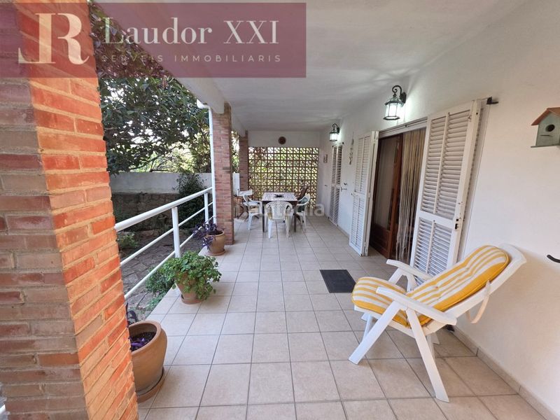 Foto e47c1507-3ce2-42e1-b4e0-1ce35df0ec28. Casa amb aparcament a Eixample Residencial Escala (L´)