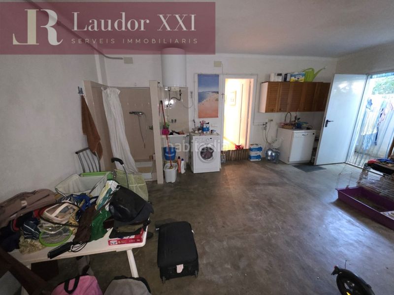 Foto ed9a0801-01cc-4a46-ae8b-d6c50aead277. Casa amb aparcament a Eixample Residencial Escala (L´)