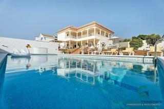 Casa  N/a. Exclusiva villa en playa paraíso, una de las zonas más codiciada