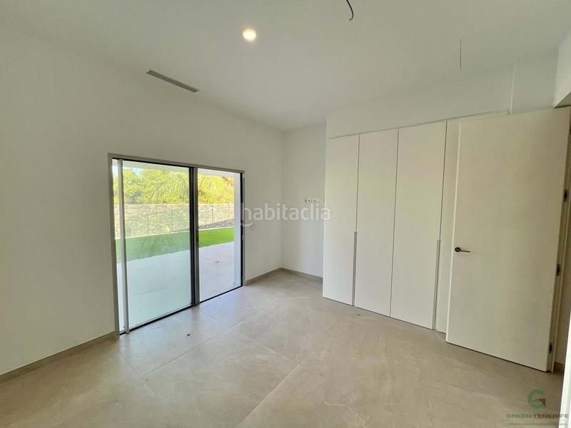 Foto 4ae28064-8a7b-4cd2-8901-03aa192be545. Casa amb aparcament a La Caldera Adeje