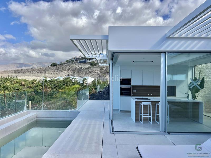 Foto b4c61204-57da-4e90-bbc8-686efaa05709. Casa amb aparcament a La Caldera Adeje