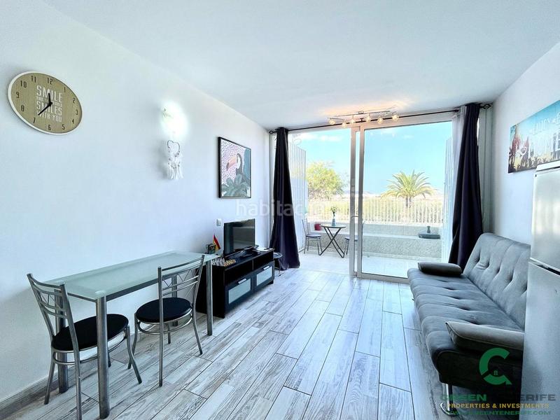 Foto 87d70c59-ed5f-421c-ba54-5ef3d6b628a9. Etagenwohnung mit parking in Costa del Silencio Arona