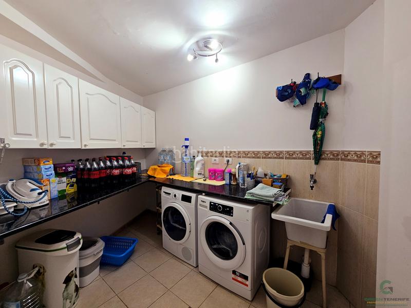 Foto 28a41167-4673-4fc0-a20a-8b2d083393cf. Casa a schiera con parcheggio piscina in Casco Urbano Adeje