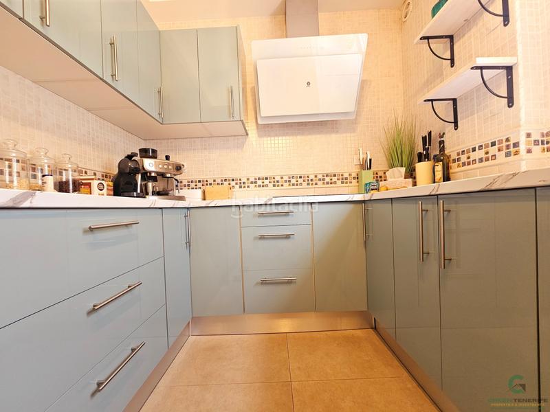 Foto 44a79fd8-b308-4004-ab13-7f2a250ecfb5. Casa a schiera con parcheggio piscina in Casco Urbano Adeje