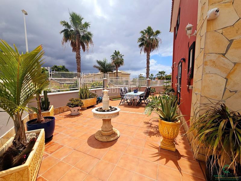 Foto 5141f057-8db1-4182-98d6-1711ce7abc2e. Casa a schiera con parcheggio piscina in Casco Urbano Adeje