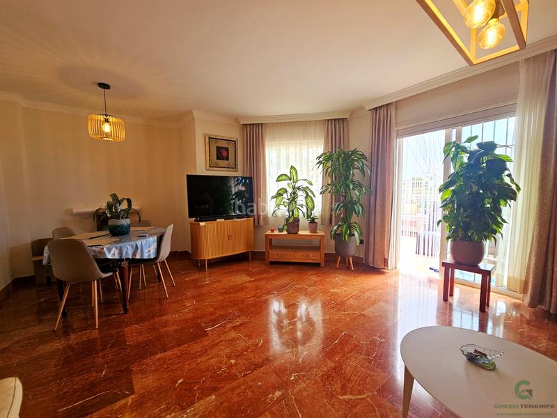 Foto ade51559-0137-4490-99a1-3ef60e0cc7b7. Casa a schiera con parcheggio piscina in Casco Urbano Adeje