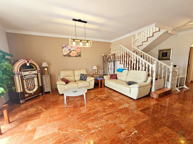 Foto ba279685-e6f8-44c7-8227-e0ff8bbfbf9a. Casa a schiera con parcheggio piscina in Casco Urbano Adeje