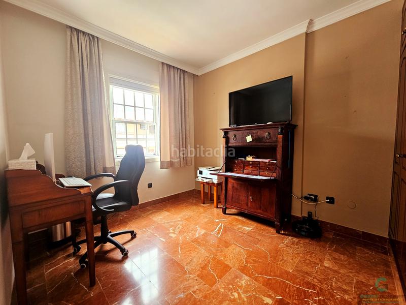 Foto bc54442f-97e0-410b-94c7-ff869a25fcdf. Casa a schiera con parcheggio piscina in Casco Urbano Adeje