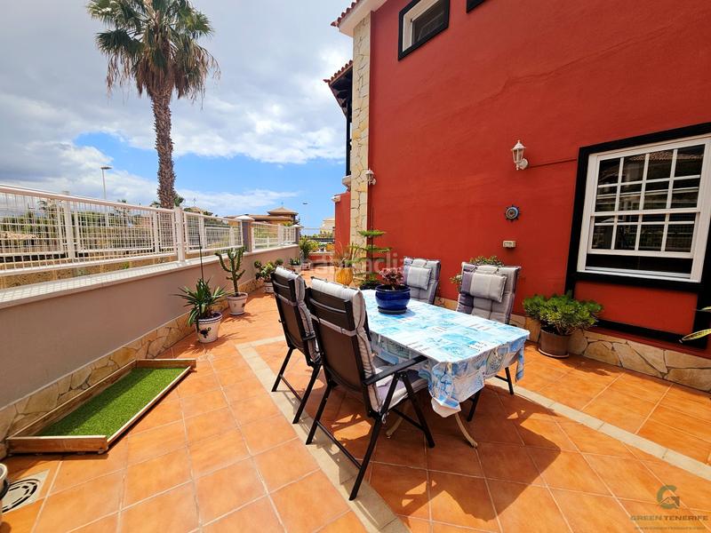 Foto cd1907be-aeed-483f-b569-e7e8cd5e8c98. Casa a schiera con parcheggio piscina in Casco Urbano Adeje