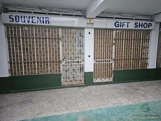 Locale commerciale in Av. Venezuela