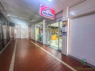 Affitto Locale commerciale  Avenida rafael puig lluvina. Local en venta en los cardones, playa de las américas. 153 m en