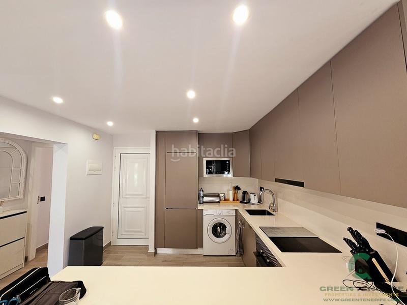 Foto b203174b-568b-416a-b573-3e742c2f3322. Casa adossada amb piscina a Playa de Fañabé Adeje