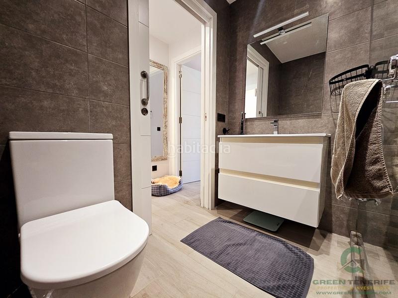 Foto b50f4fa0-f76d-4066-b44f-a23afd46dbe0. Casa adossada amb piscina a Playa de Fañabé Adeje