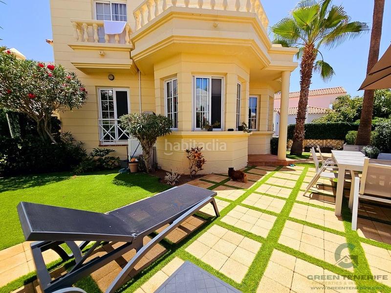 Foto d45ac1ca-dc53-4a8c-808a-0dcf8c739774. Casa adossada amb piscina a Playa de Fañabé Adeje