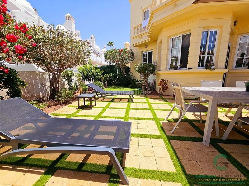 Foto fb2c134d-b988-47f0-8805-c08b8eb590fa. Casa adossada amb piscina a Playa de Fañabé Adeje