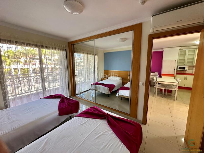 Foto b8a1c6e2-2631-434b-b3bb-9be8785ba252. Appartamento con piscina in Playa de las Américas Arona