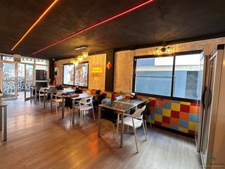 Edifici  Calle el puerto. Se vende edificio de tres niveles en el centro de los gigantes,