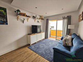 Attico  Carretera general. Acogedor ático en la camella arona, con 70 m distribuidos en sal