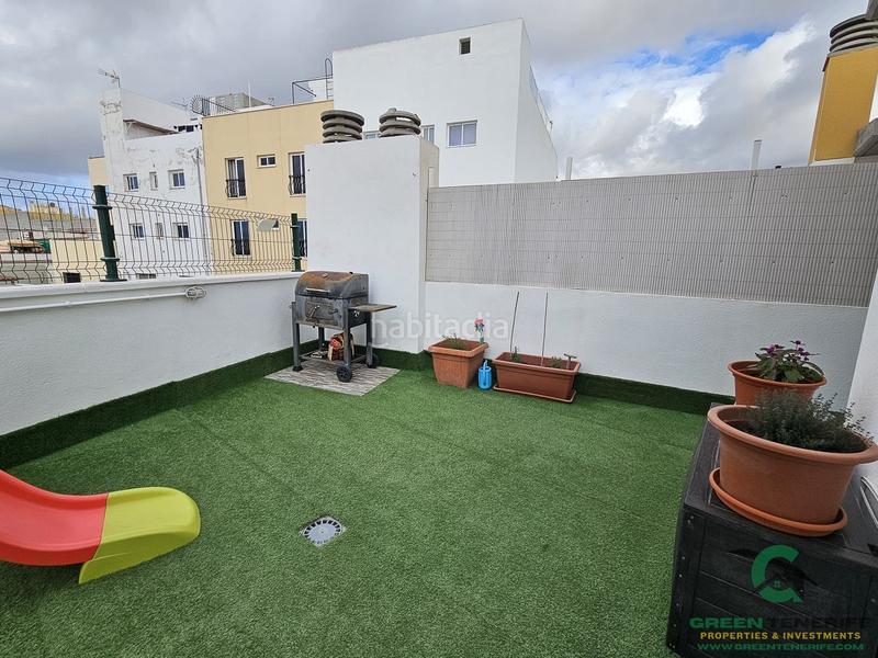 Foto 7a35da55-9c7f-4bdc-b795-a195673e9e24. Attique avec parking dans La Camella Arona