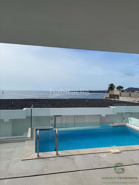 Foto f7eda392-904c-430c-b726-d81bce47ee6b. Pis amb aparcament piscina a Costa del Silencio Arona