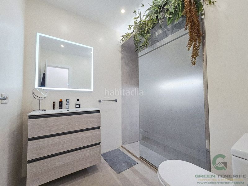 Foto db01b9b0-0eb4-4ae2-8b9c-8e9e8ebfab2c. Pis a Zona Martiánez Puerto de la Cruz