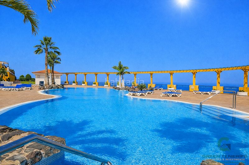 Foto 0bb2f754-7f24-4d00-9719-35e8e64277f1. Pis amb aparcament piscina a Casco Urbano Adeje