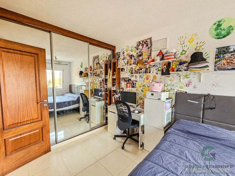 Foto 7e9eeaf0-fce5-4565-bc2a-ca12e5a4c7e8. Pis amb aparcament piscina a Casco Urbano Adeje